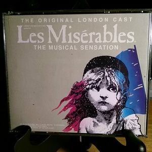 Les Miserables The Musical Sensation 2 CD's